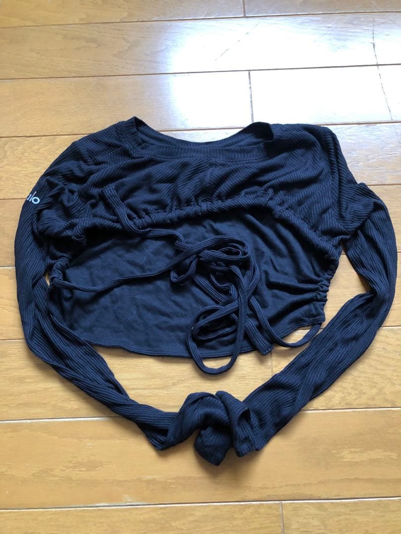 クロスバック長袖ヨガウェア ブラック