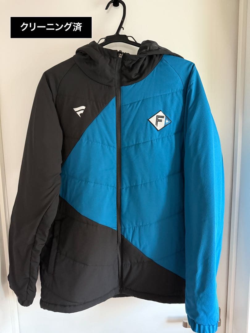 北海道日本ハムファイターズ グラウンドコート　Lサイズ、クリーニング済