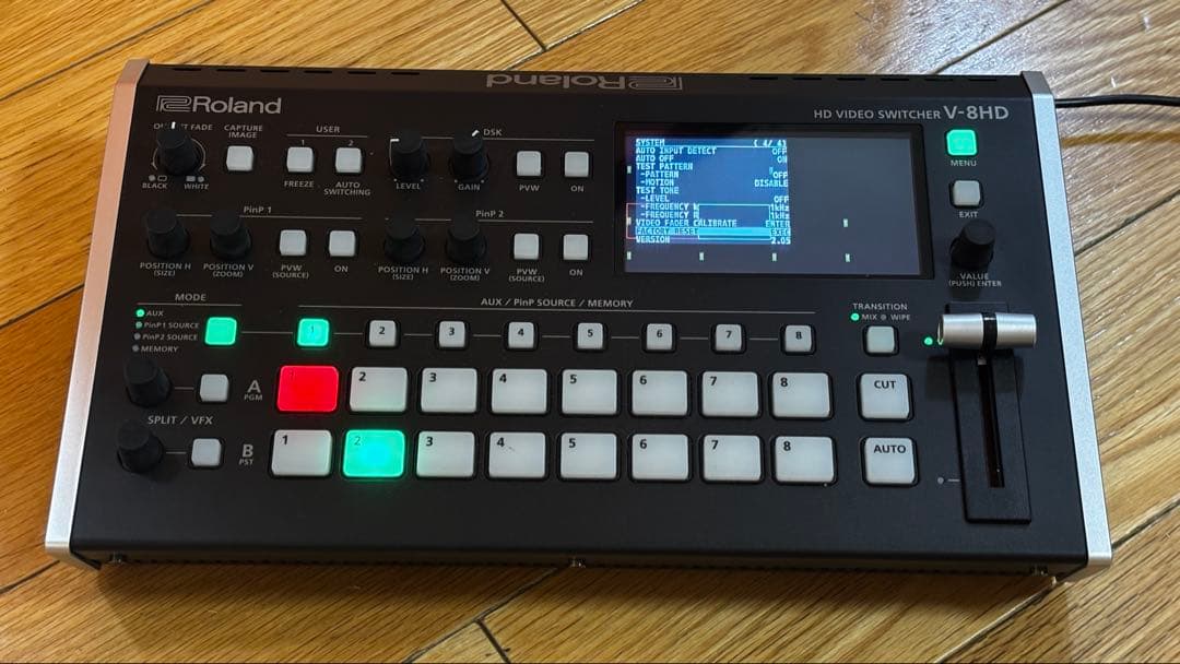 Roland V-8HD ビデオスイッチャー 本体