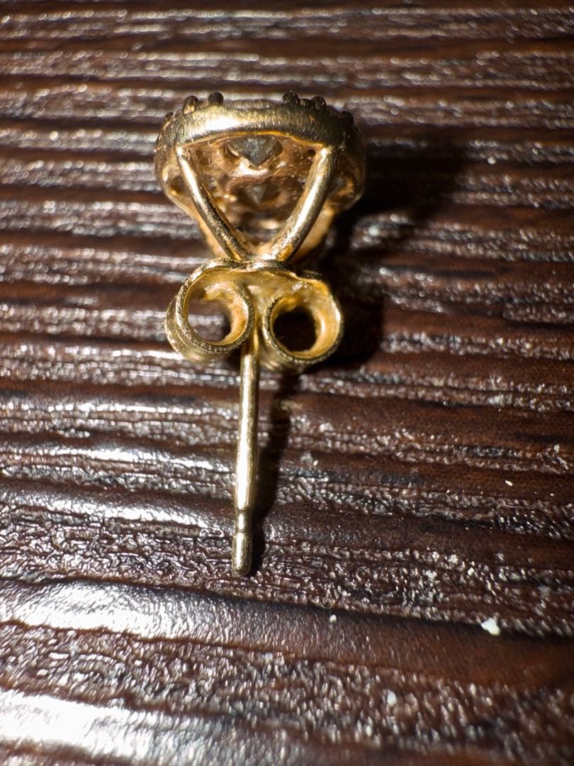 （アヴァランチ） 10k ダイアモンド ピアス 片耳