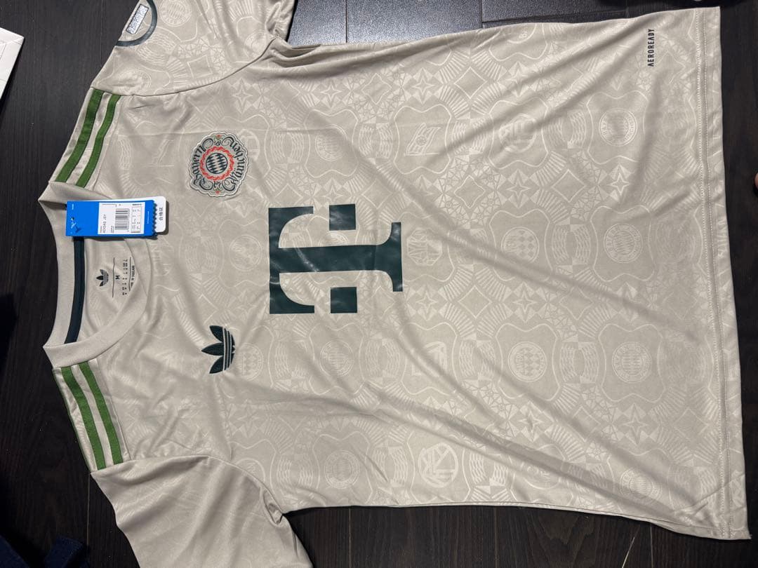 限定値下げオリーセ バイエルン25/26 ユニフォーム オクトーバーフェスト仕様