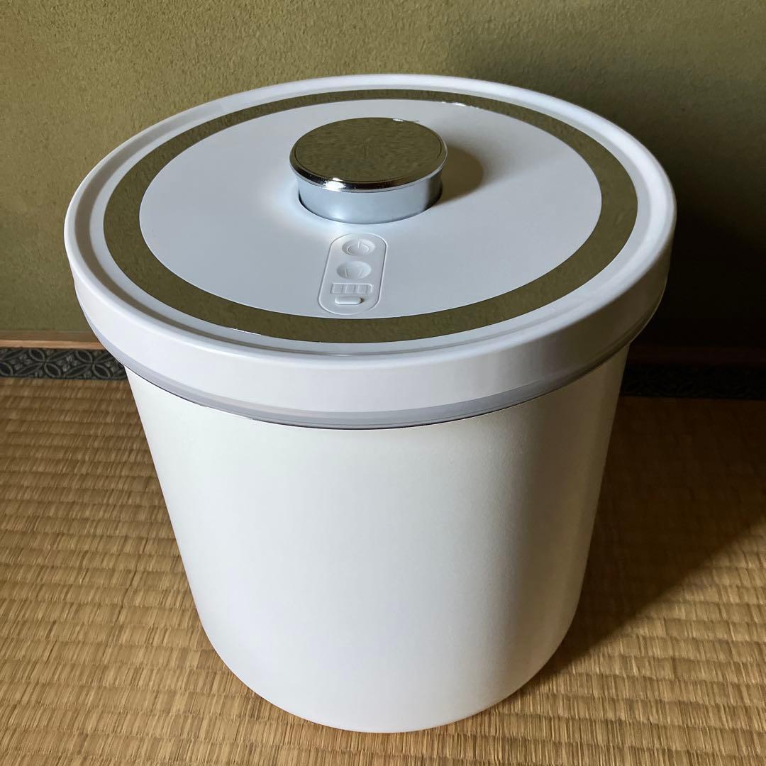 真空保存容器　ooble 13ℓ ホワイト