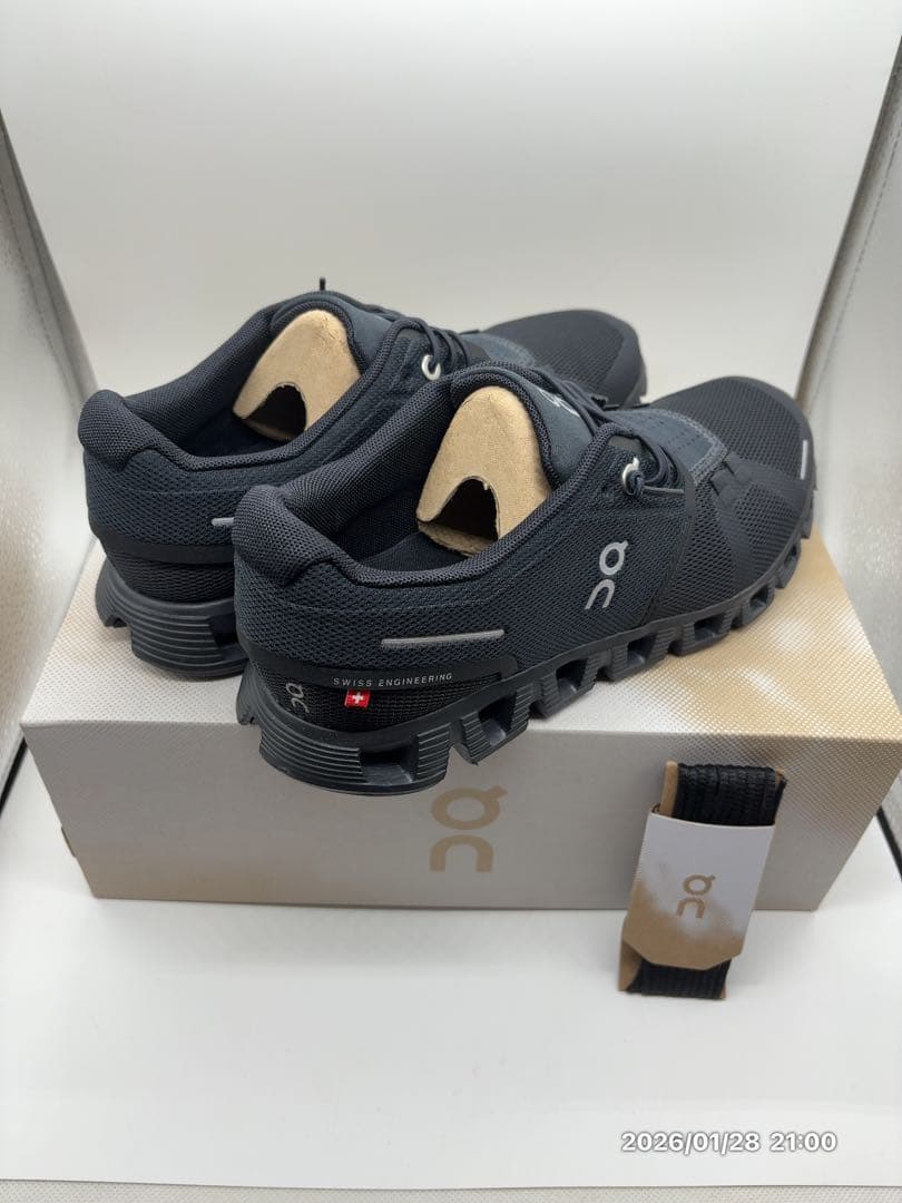 ONランニングシューズ Cloud5レディース All black 24.5cm