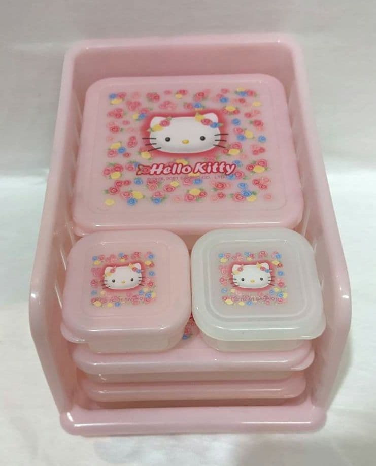 ハローキティ 食品保存容器 7個セット