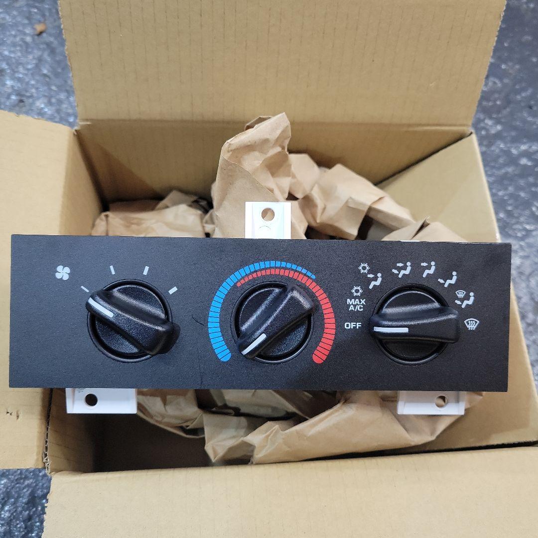 今だけ値下げラムバン　エアコンコントロールパネル 新品