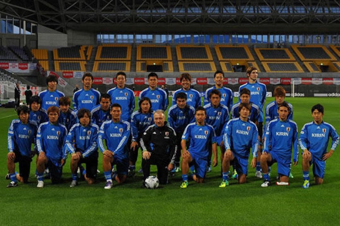 【サッカー日本代表】2011 選手着用モデルトレーニングウェア（上下）