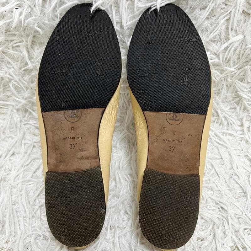 CHANEL バレエシューズ レザー ベージュ ココマーク フラットパンプス