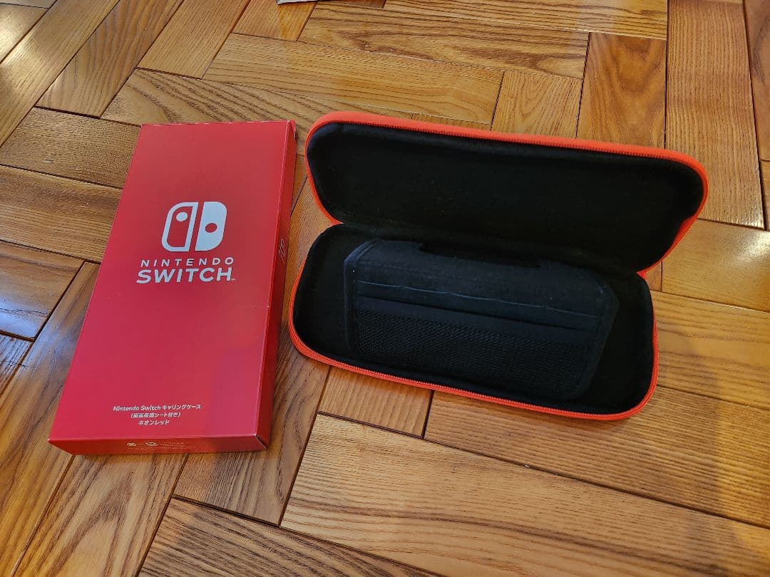 【美品】Nintendo Switch本体+おまけ(ケース、ハンドル)