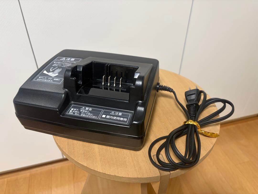 パナソニック　電動アシスト充電器