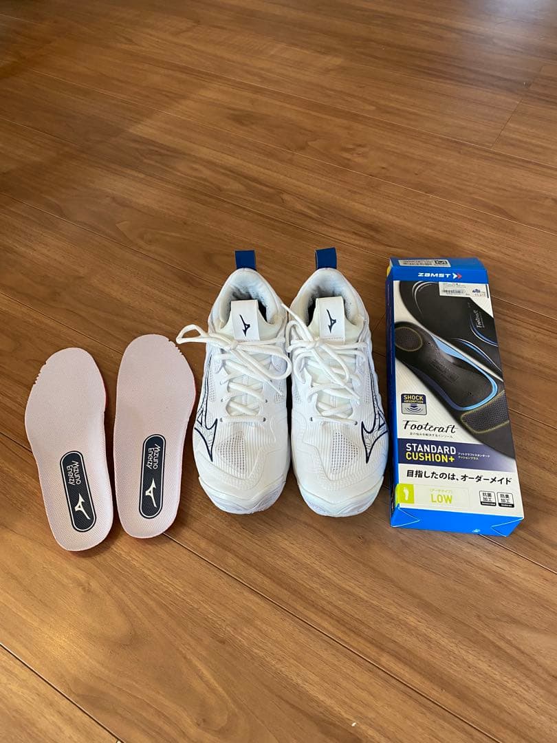 Mizuno バレーボールシューズ ホワイト　￼フットクラフト付き　24.5cm