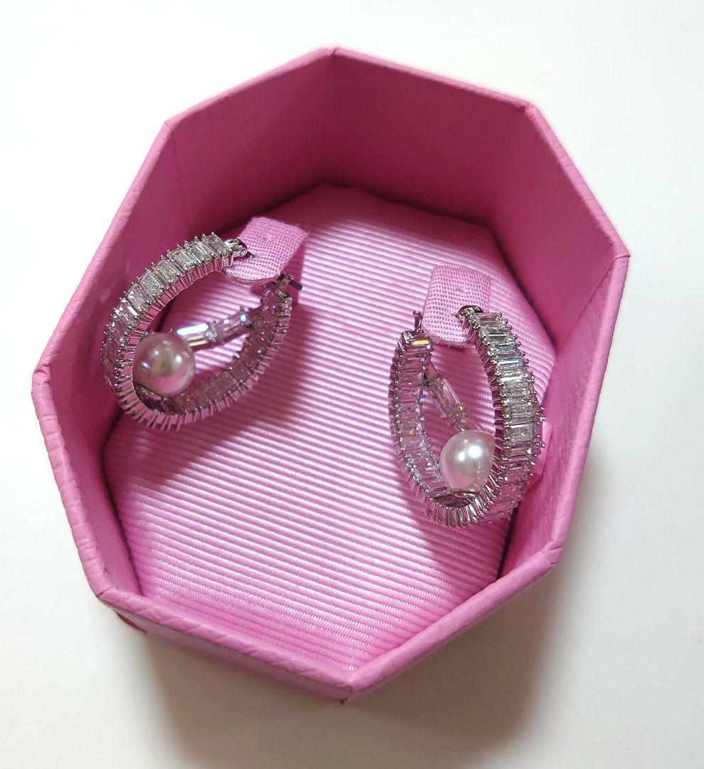 美品♡Ariana Grande♡ スワロフスキーピアス