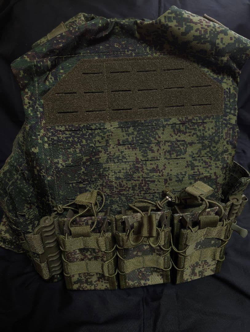 【赤字出品】ロシア軍　デジタルフローラ　プレートキャリア