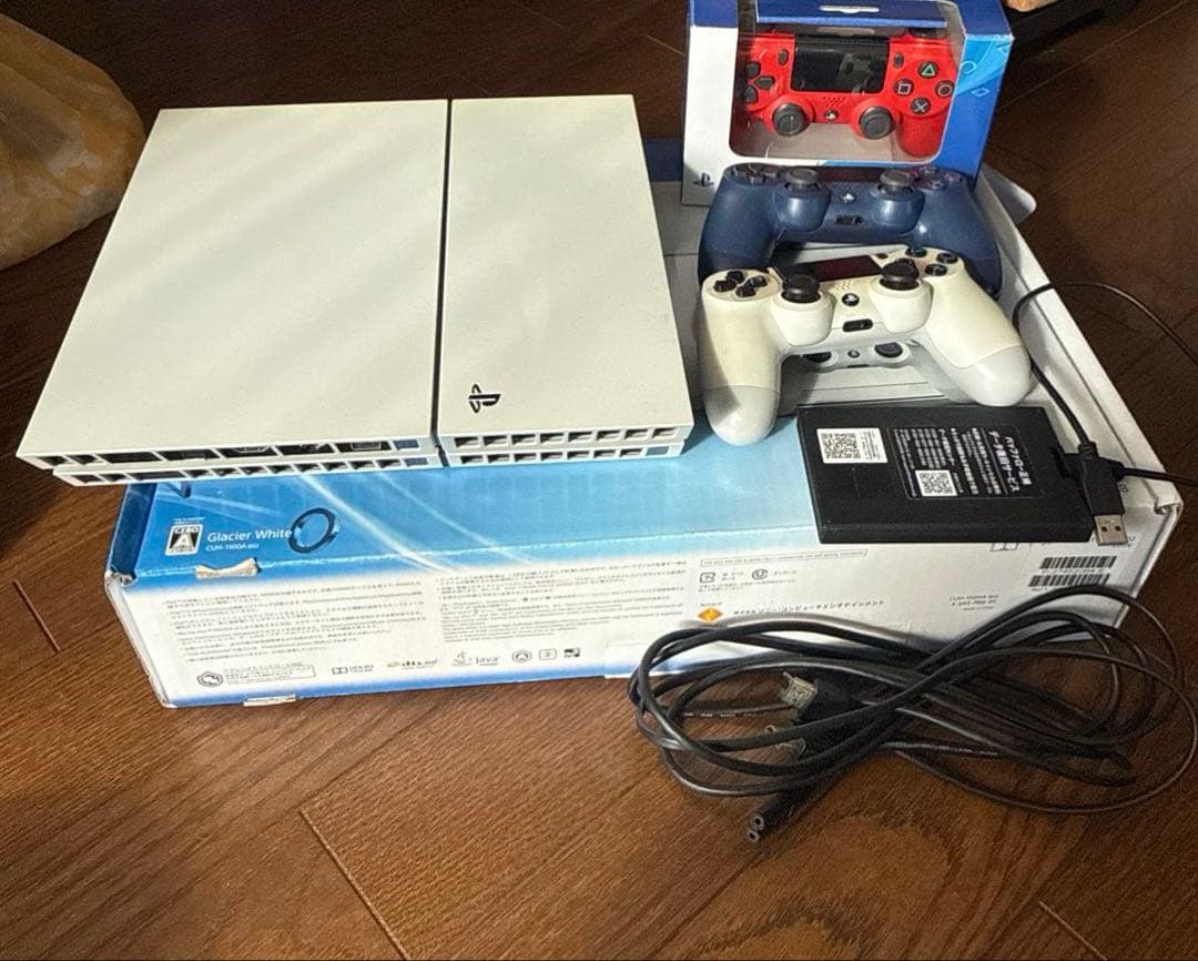 PlayStation4本体コントローラー3台BUFFALO 外付けSSD