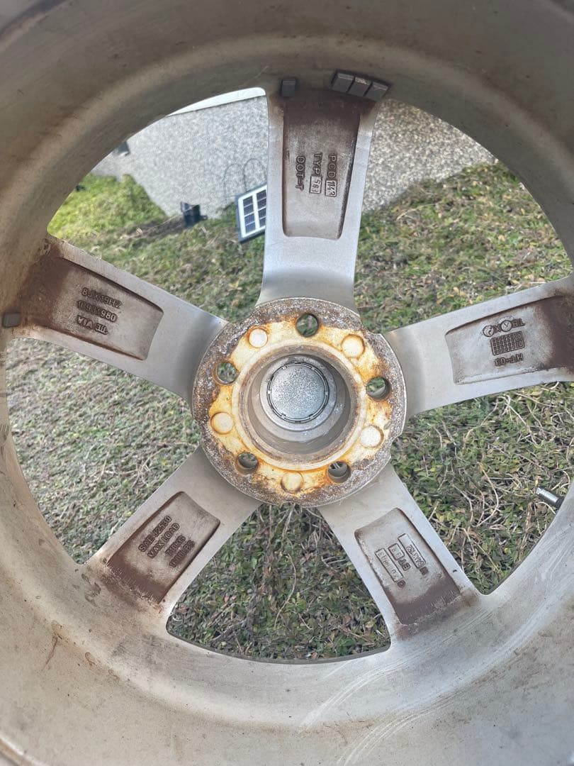 momo ホイール　19インチ　8j 114.3