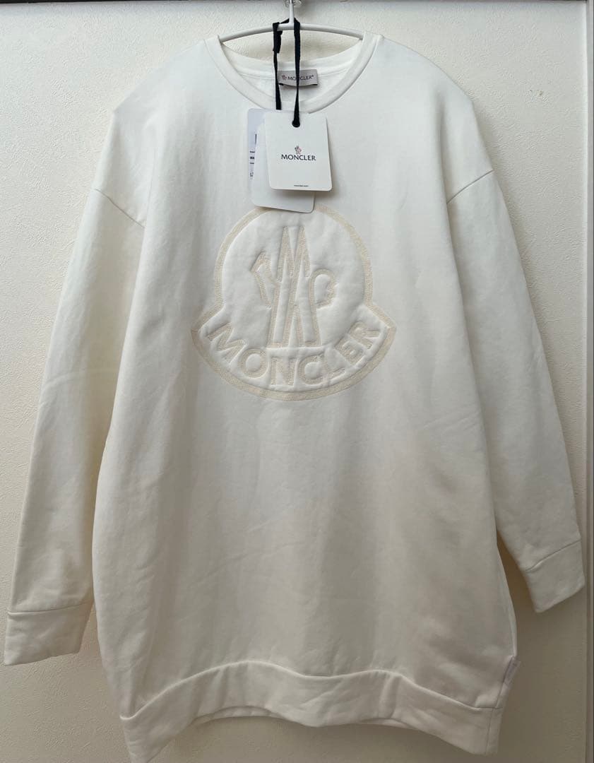モンクレール　トレーナー　14A レディースM〜Lくらい　スエット