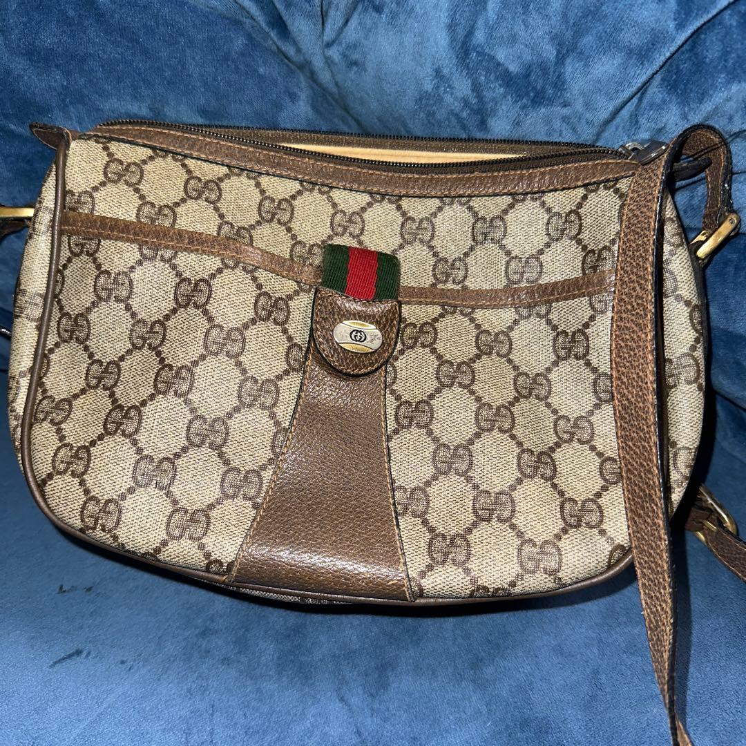 Gucci GGキャンバス ショルダーバッグ 最終値段