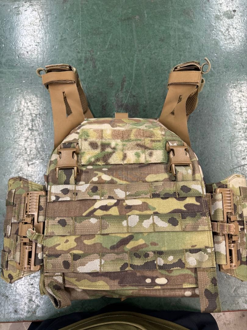 Warrior Assault Systems プレートキャリア マルチカム