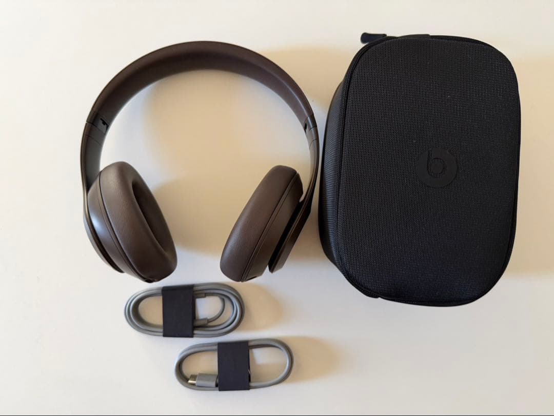 Beats Studio Pro ワイヤレスヘッドホン ブラウン
