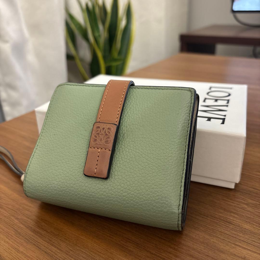 【値下げ】コンパクト ジップウォレット（ソフトグレインカーフ）ローズマリー/タン