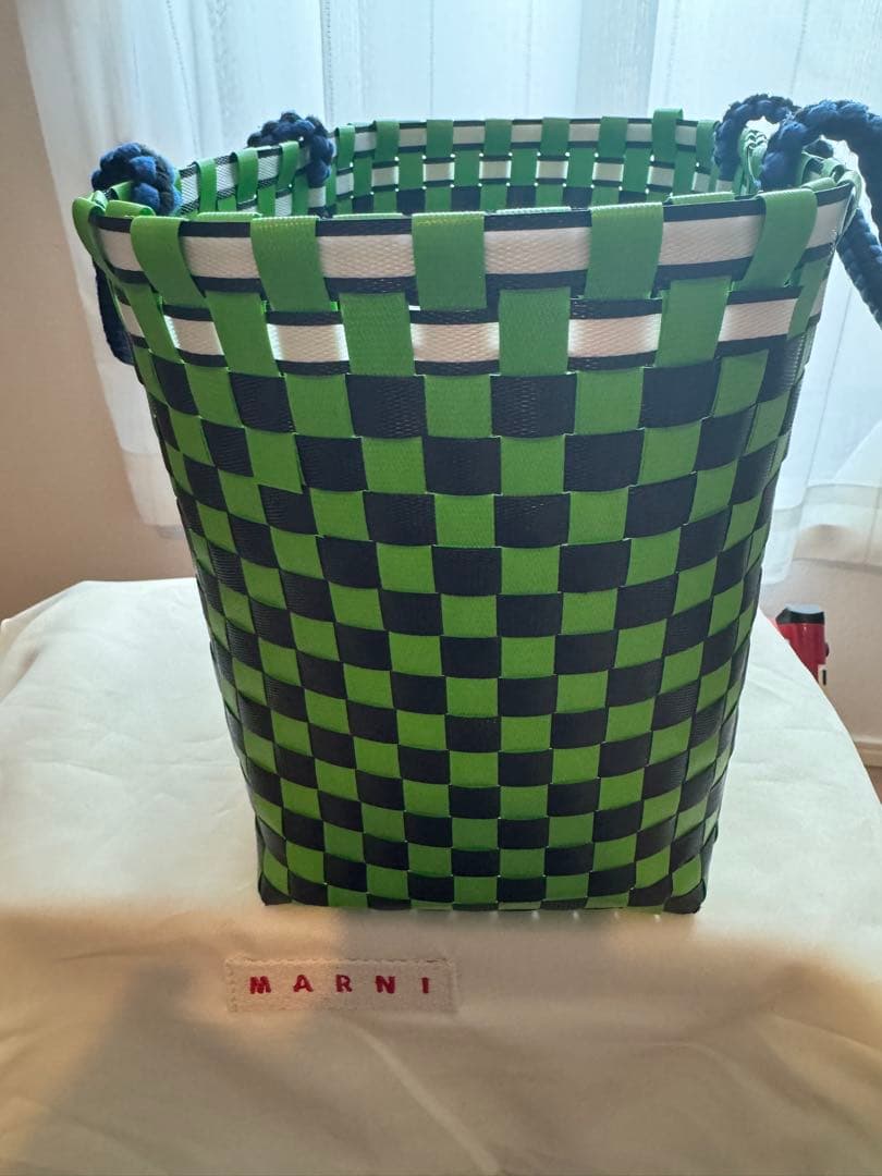 MARNI 緑と黒のチェック柄 かごバッグ