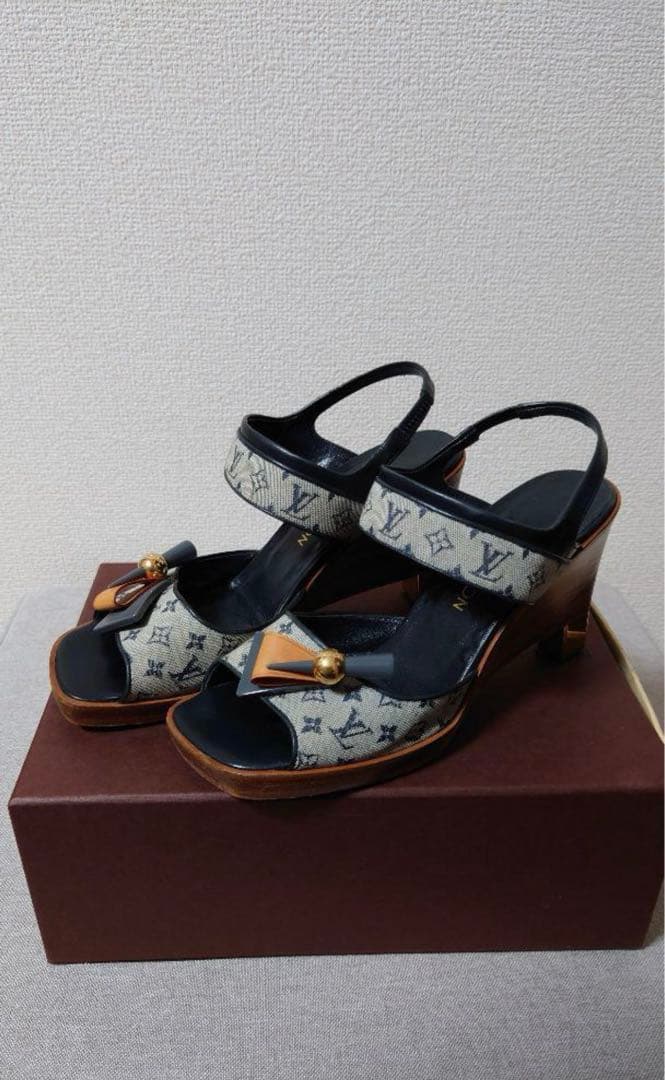 ルイヴィトン　サンダル　レディース