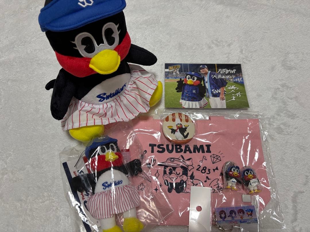 ヤクルトつばみちゃん ぬいぐるみ　選手トレーディングカードセット