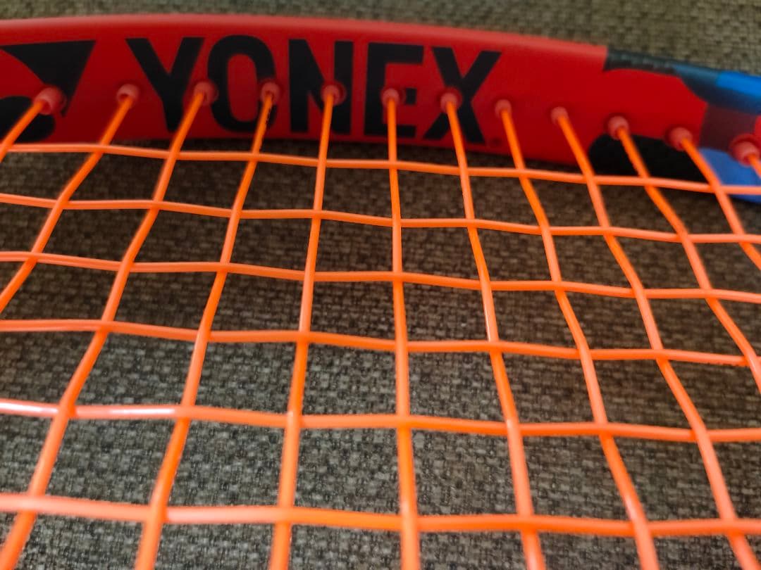 値下げ　2023年現行版 ヨネックス　VCORE100L G2　スカ-レット赤