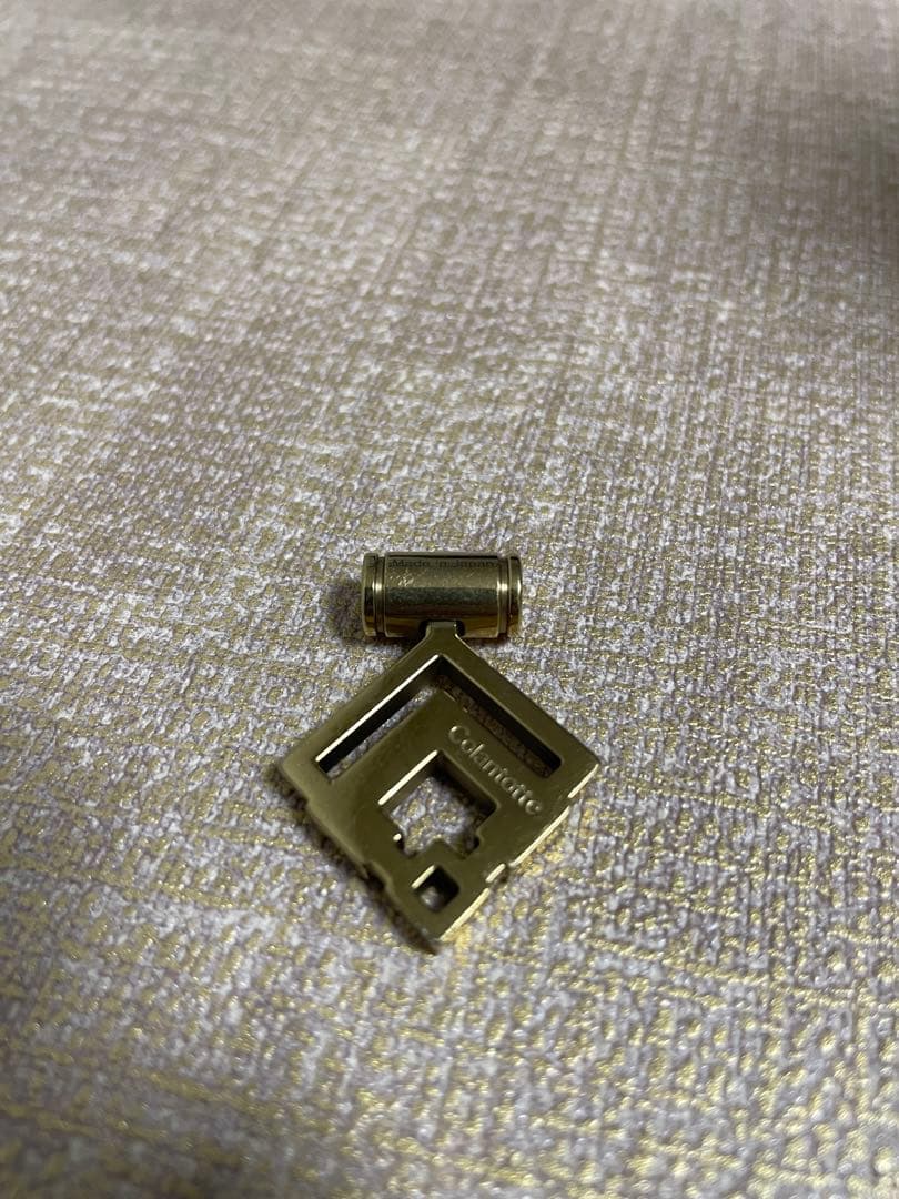 コラントツテネックレス