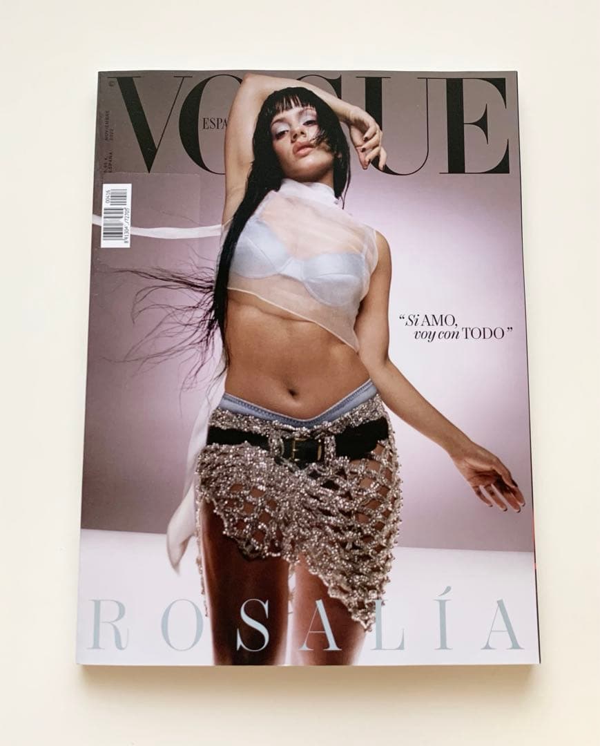 女性情報誌 Vogue Spain November 2022 Rosalia