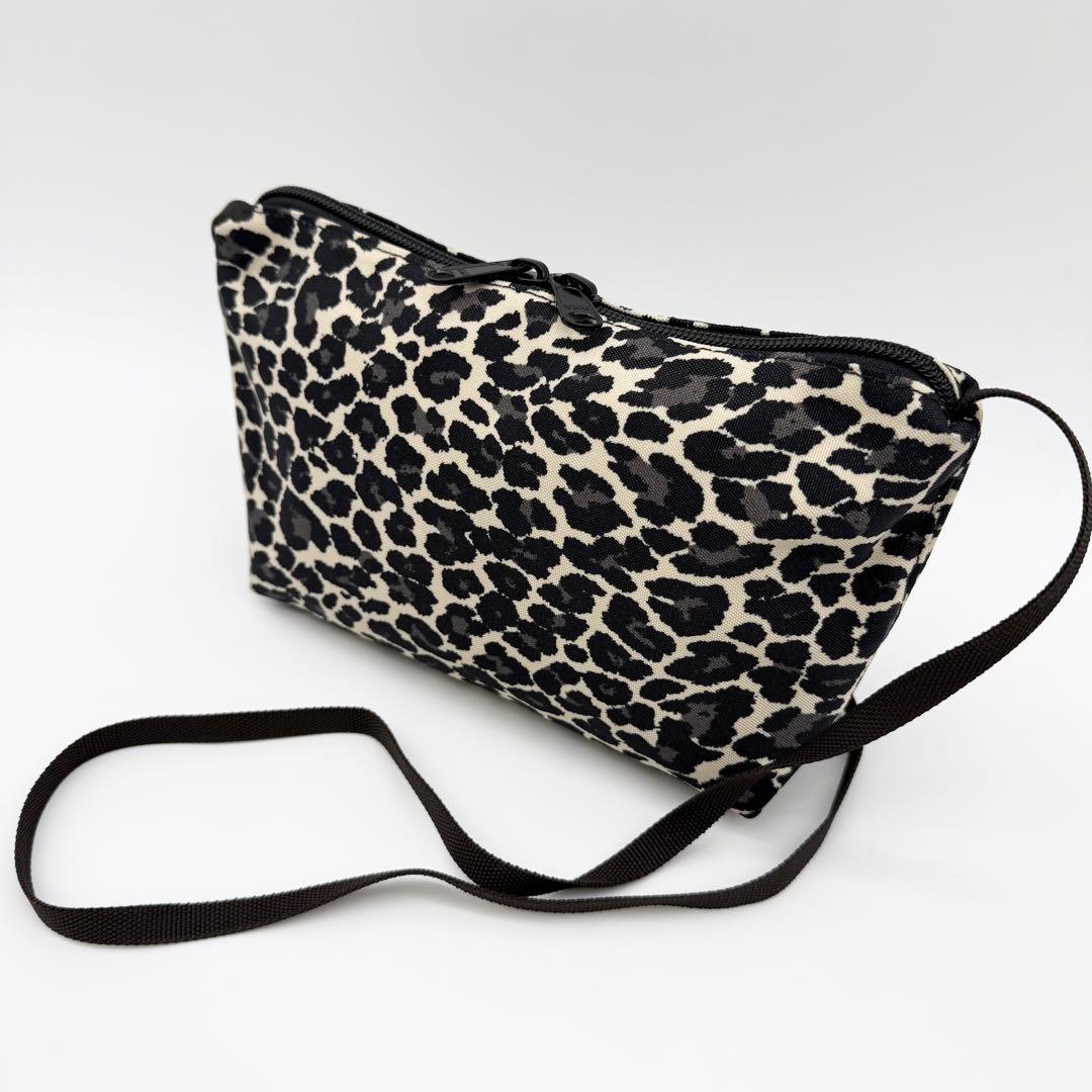 エルベシャプリエ 2884F ナイロンスクエアショルダーバッグ パンサーブラン