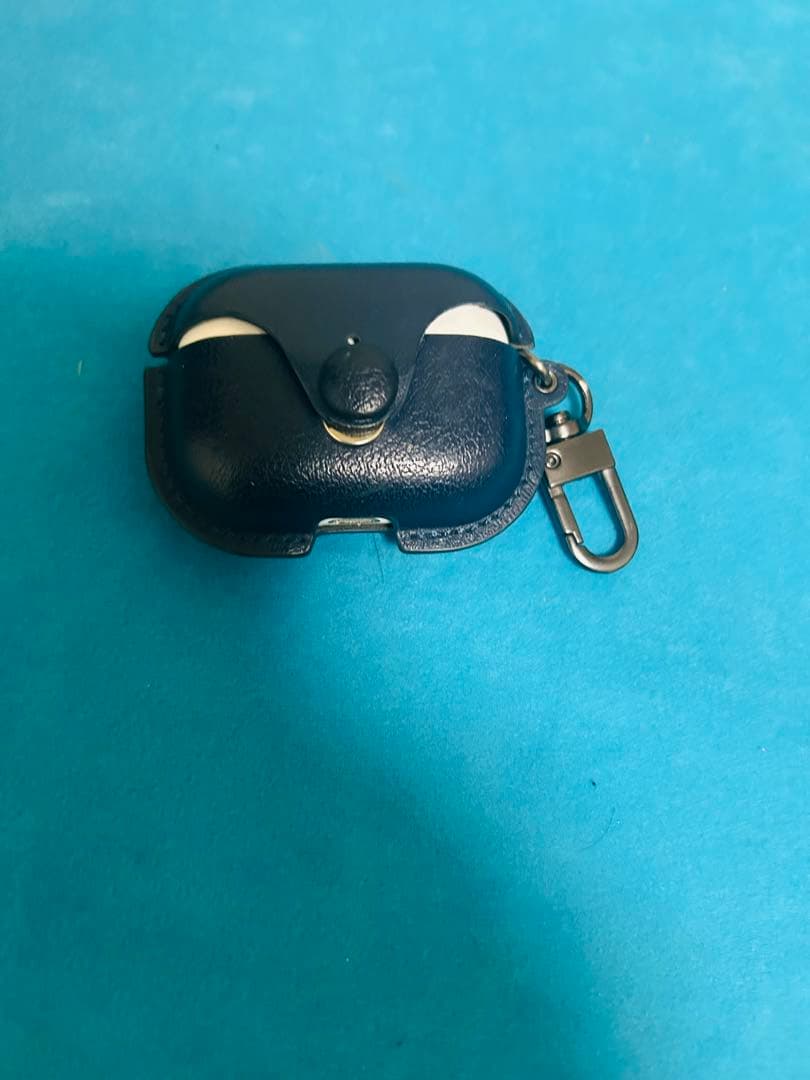 AirPods Pro 2本体 充電ケース付き➕オマケ2つ