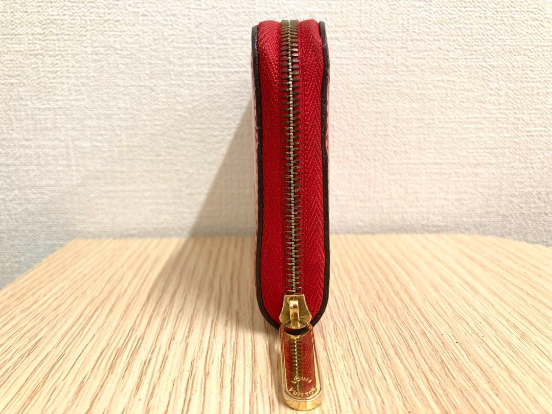 LOUIS VUITTON モノグラム ヴェルニ ジッピーパスケース