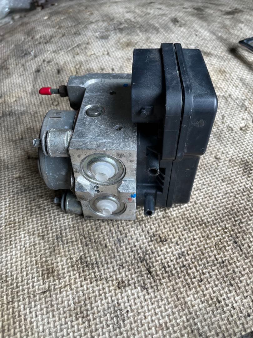 ハイエース　TRH221