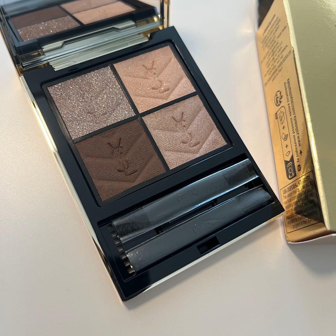 新品クチュールミニクラッチ100アイシャドウ ストラドールズ イヴサンローラン