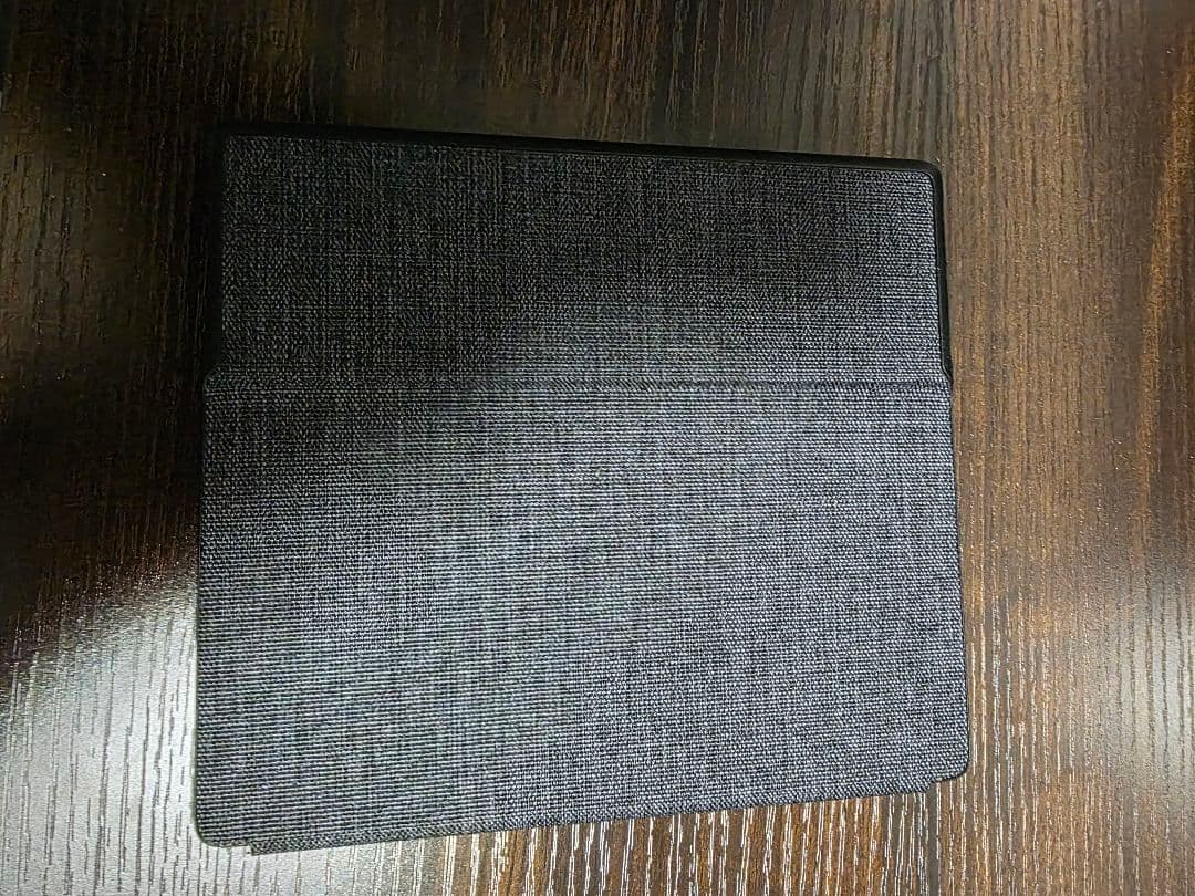 Amazon Kindle Oasis 第10世代(32GB、広告無し)