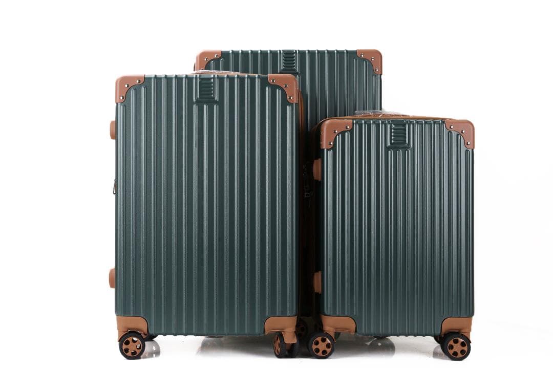 軽量Lサイズ　静音8輪　キャリーバッグ　スーツケース　キャリーケース　グリーン