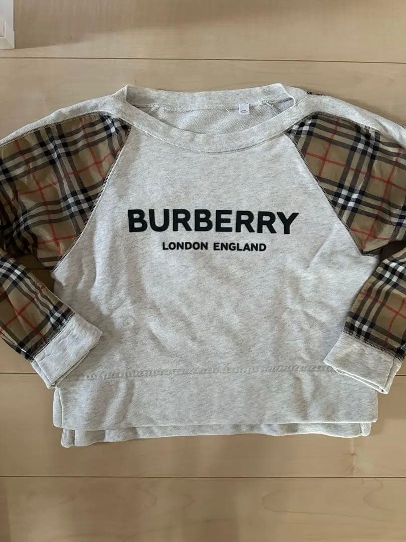 BURBERRY トレーナー 140cm 美品！