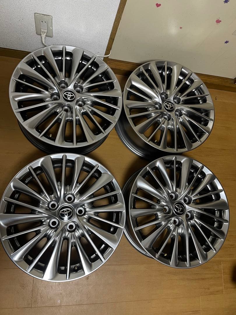 (ゆう)アルファード30系後期．純正ホイール17インチ．