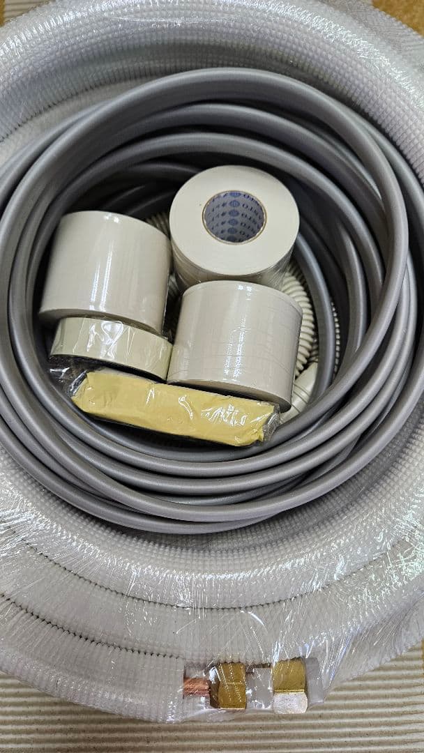 8m◆エアコン配管セット◆フレア加工済◆VVF、非粘着テープ3個、ドレン等◆新品