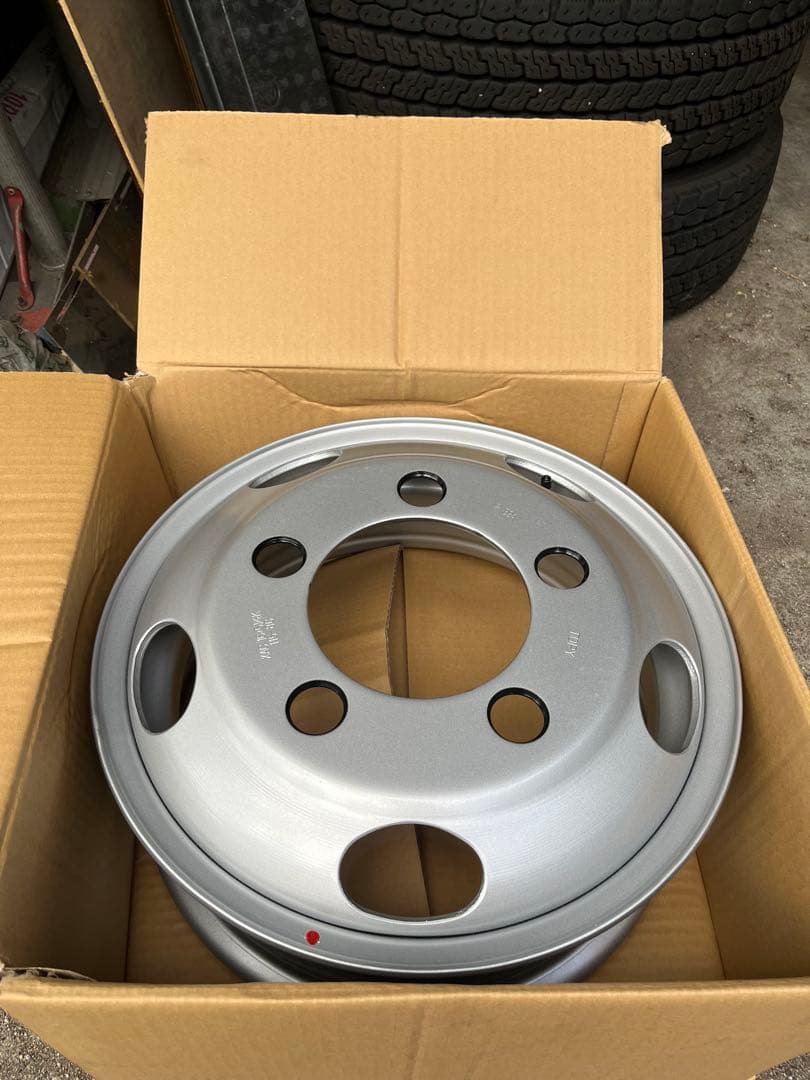 キャンター　ホイール純正新品未使用