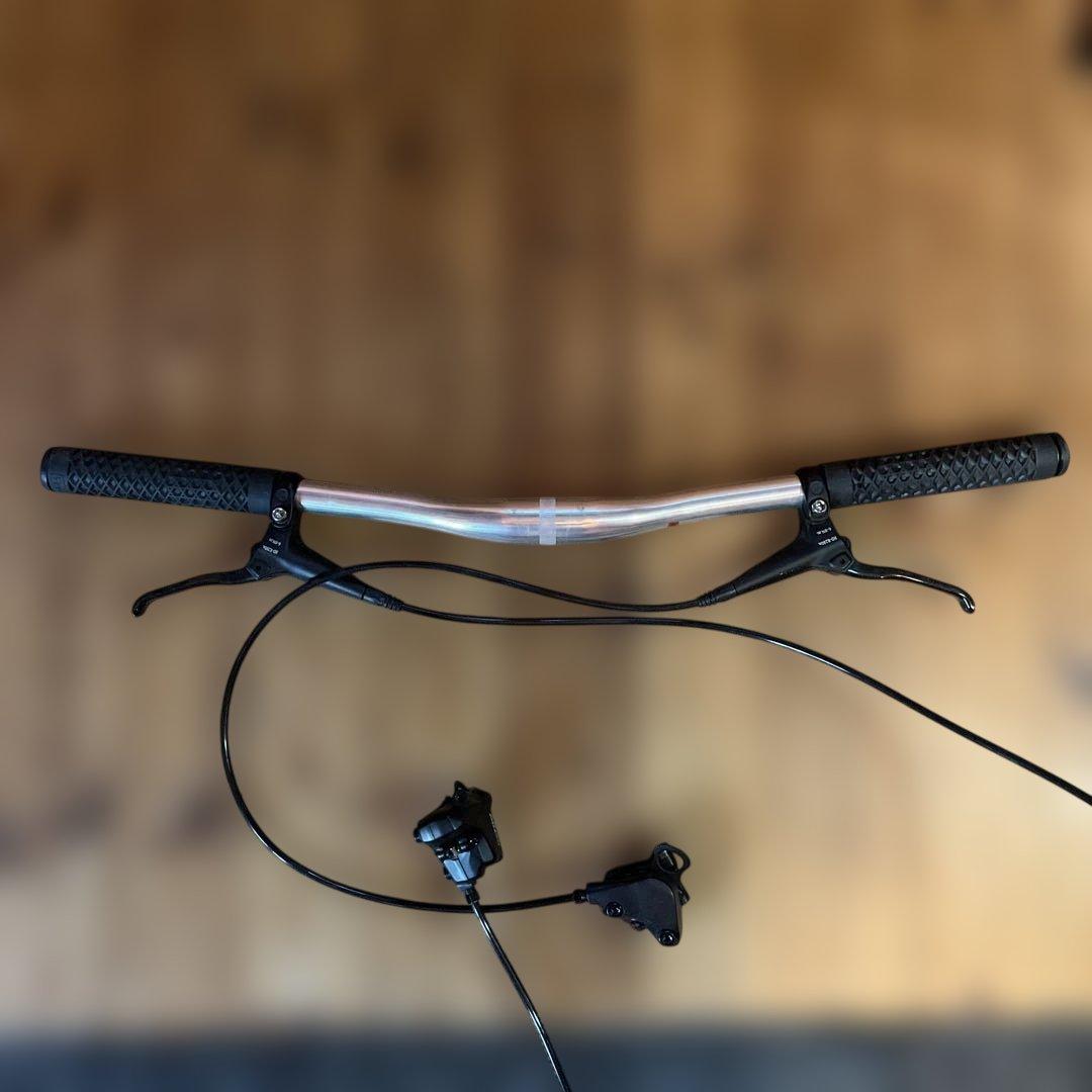 NITTO for shred bar 31.8とグリップのみ