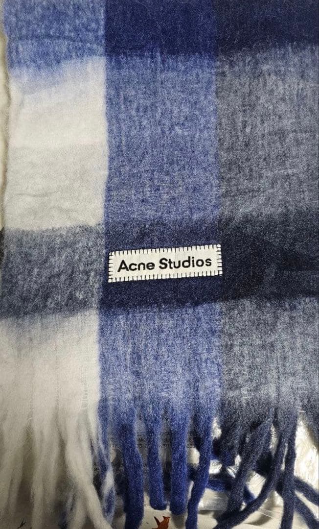 Acne studios マフラー
