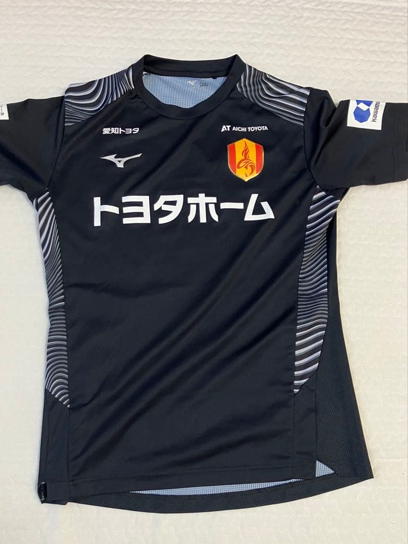 名古屋グランパス　トレーニングウエア