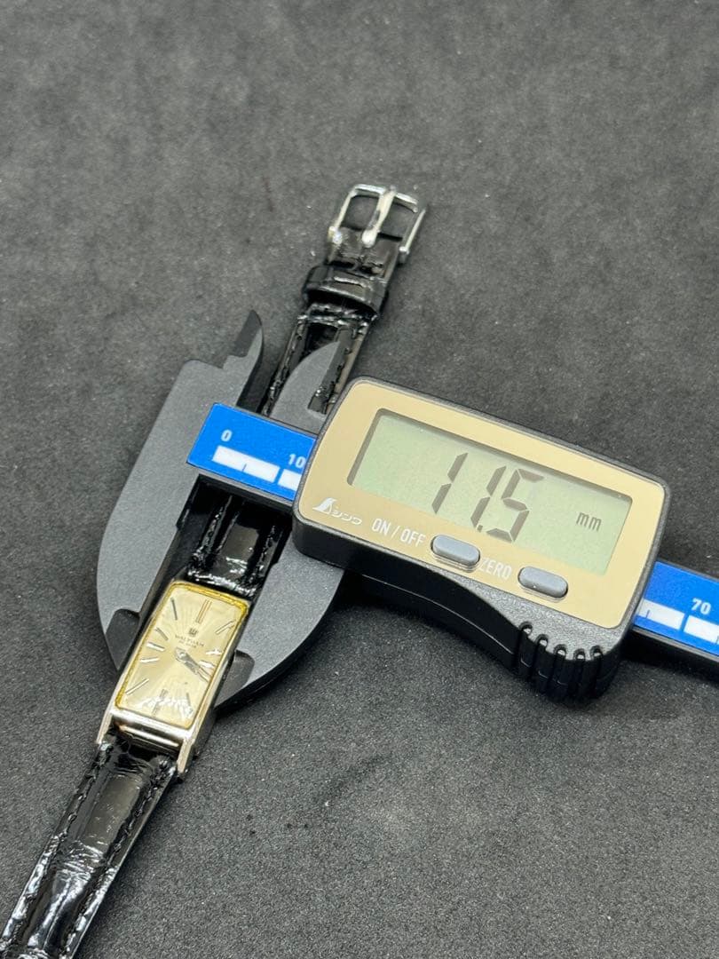 WALTHAM ウォルサム 手巻き プラチナ腕時計 レクタンギュラーケース