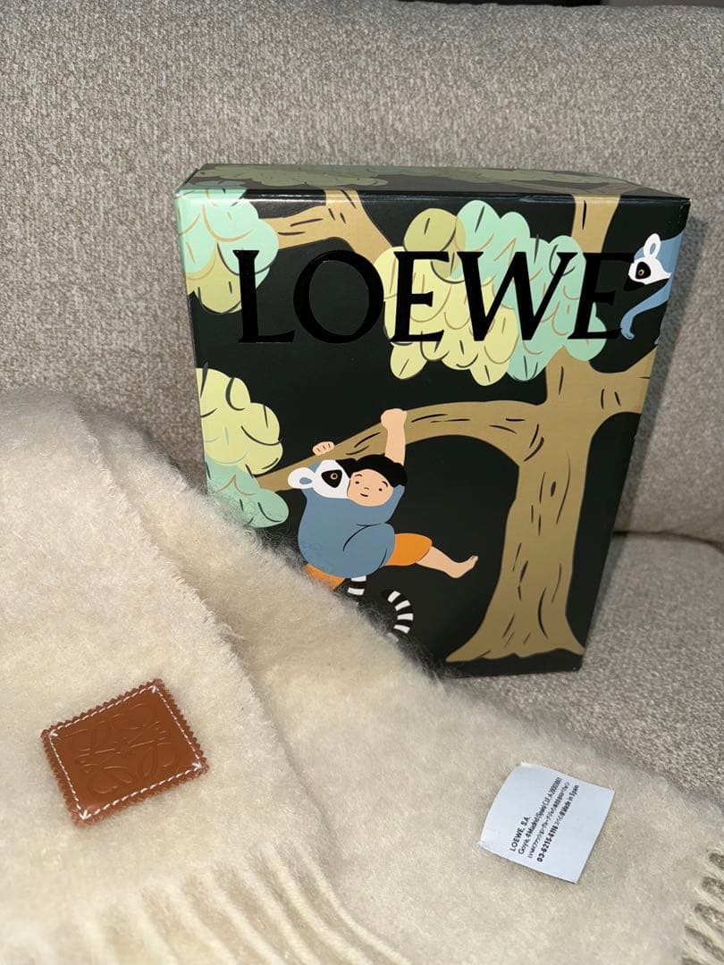 ‼️Niko329 さま‼️ LOEWE クリーム色 ウールマフラー