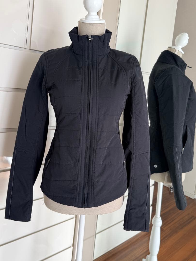 Lululemon レディースランニングジャケットS size ブラック