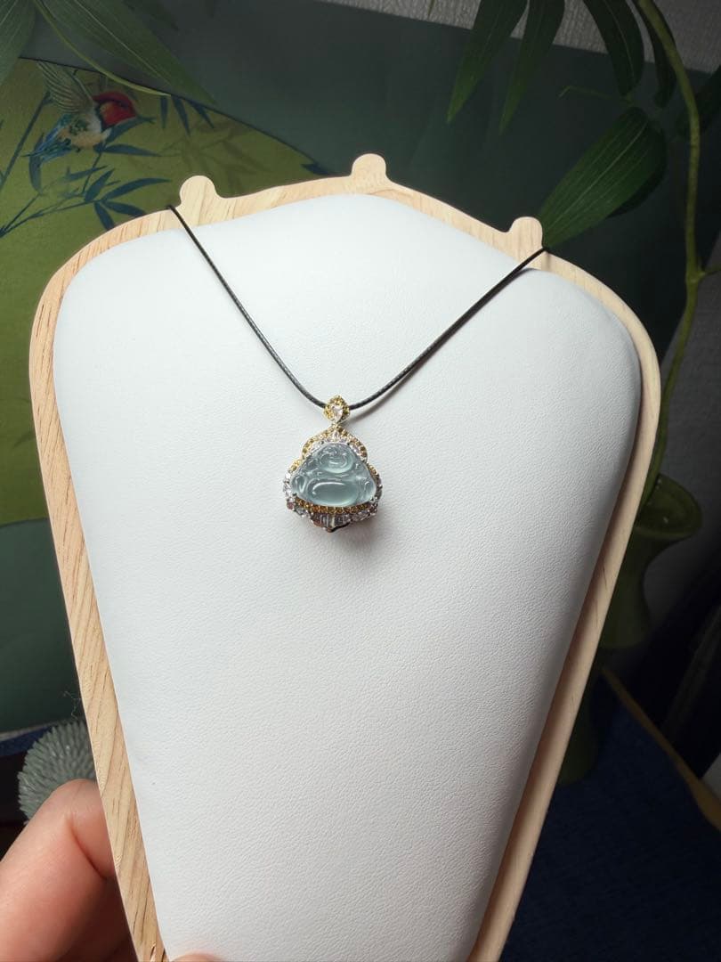 新入荷❣️天然A貨翡翠　縁起物、高氷種、豪華版仏公ネックレストップ