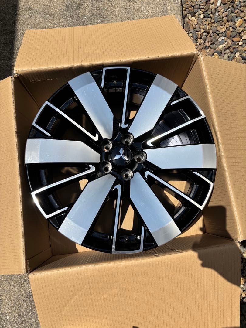 【新品外し】新型アウトランダーPHEV純正ホイール 4本 三菱 20インチ