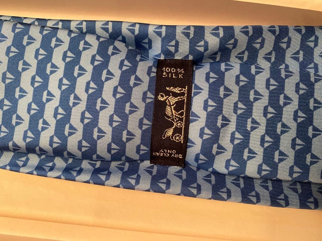 エルメス ネクタイ HERMES 青系 (新品未使用)