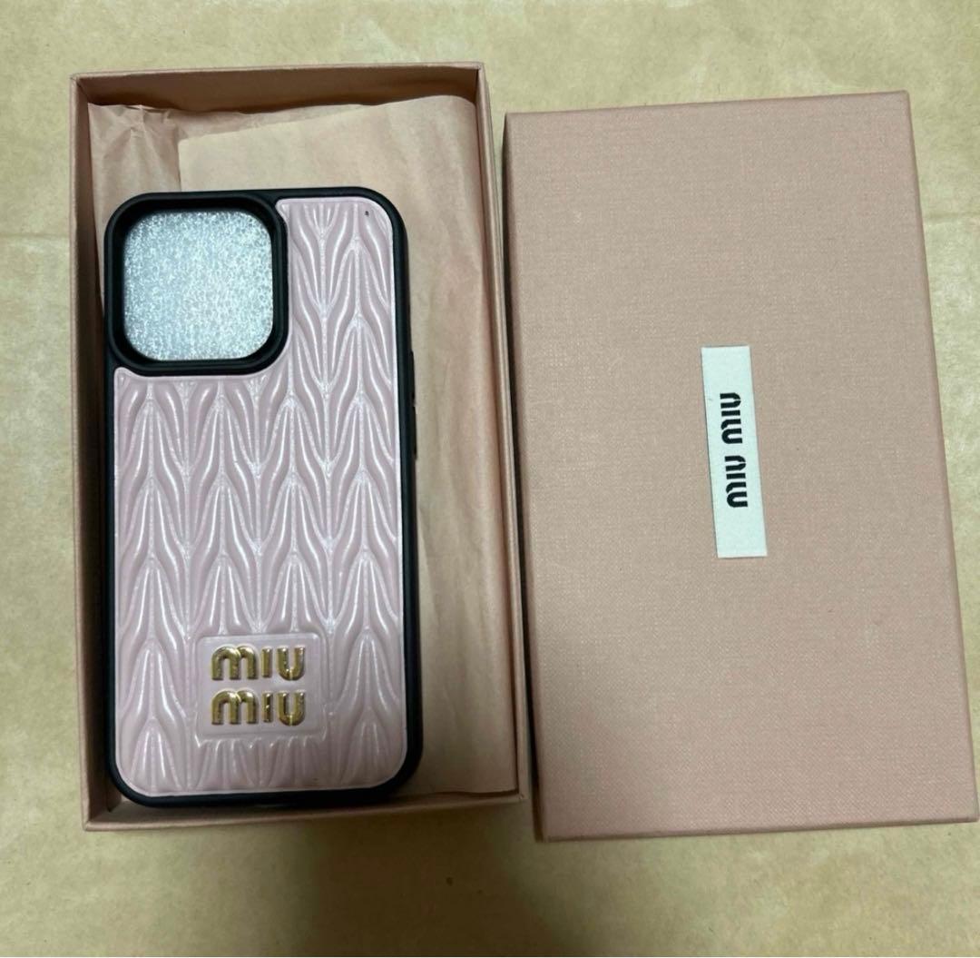 MIU MIU iPhone用ケース ピンク　iPhone14pro